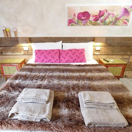 La Turandot Suite With Ac And Wifi ルッカ エクステリア 写真